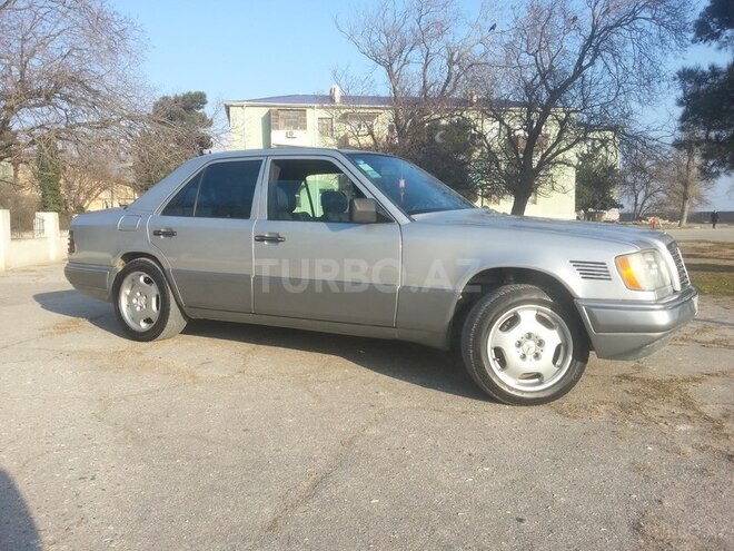 Mercedes E 300 1994, 570,000 km - 3.0 l - Bakı