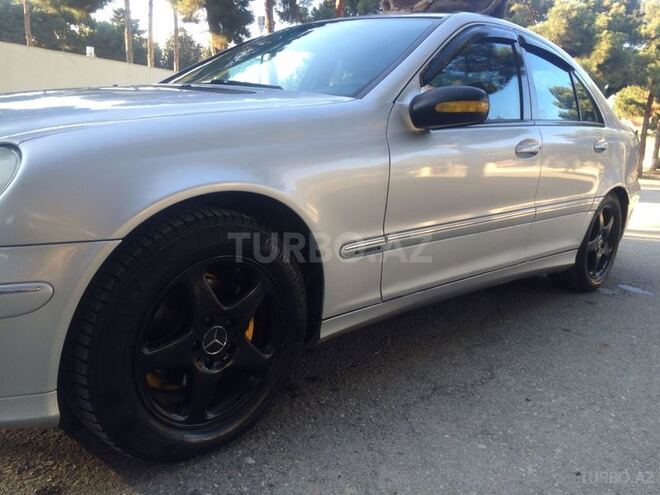 Mercedes C 220 2001, 400,000 km - 2.2 l - Bakı