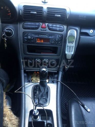Mercedes C 220 2001, 400,000 km - 2.2 l - Bakı