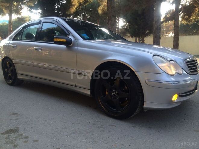 Mercedes C 220 2001, 400,000 km - 2.2 l - Bakı