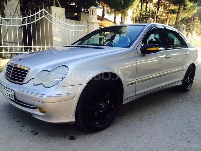 Mercedes C 220 2001, 400,000 km - 2.2 l - Bakı