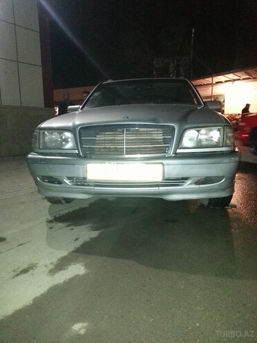 Mercedes C 220 1997, 650,000 km - 2.3 l - Bakı
