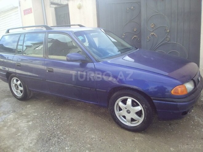 Opel Astra 1996, 330,000 km - 1.6 l - Bakı