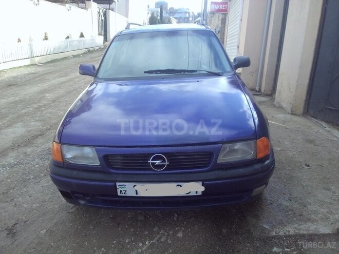 Opel Astra 1996, 330,000 km - 1.6 l - Bakı
