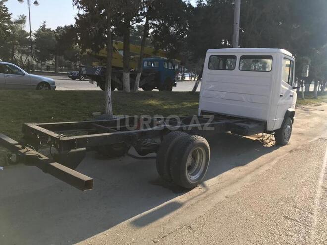 Mercedes 709 D 1992, 234,676 km - 4.0 l - Bakı