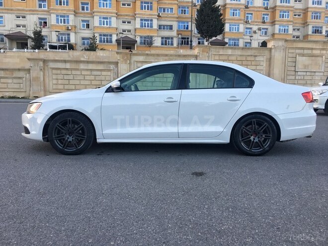 Volkswagen Jetta 2011, 115,000 km - 2.5 л - Bakı