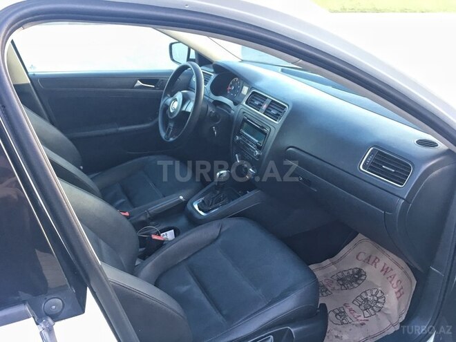 Volkswagen Jetta 2011, 115,000 km - 2.5 л - Bakı