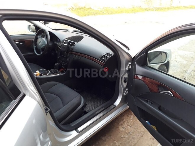 Mercedes E 220 2002, 363,588 km - 2.2 l - Bakı