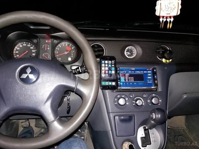 Mitsubishi Airtrek 2001, 215,000 km - 2.4 л - Bakı