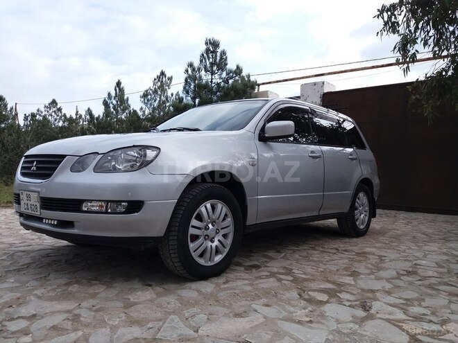 Mitsubishi Airtrek 2001, 215,000 km - 2.4 л - Bakı