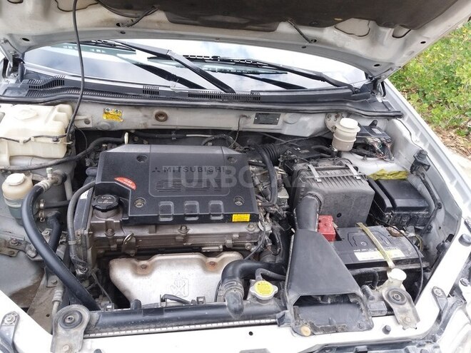 Mitsubishi Airtrek 2001, 215,000 km - 2.4 л - Bakı