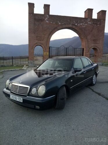 Mercedes E 230 1997, 252,000 km - 2.3 л - Şəki