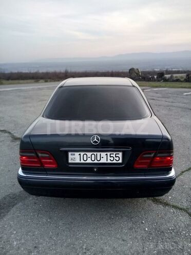 Mercedes E 230 1997, 252,000 km - 2.3 л - Şəki