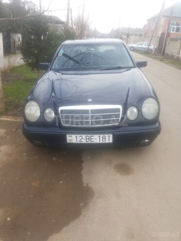 Mercedes E 280 1999, 231,000 km - 2.8 l - Biləsuvar