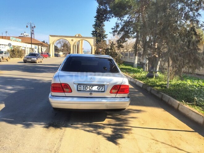 Mercedes E 230 1996, 410,000 km - 2.3 l - Cəlilabad
