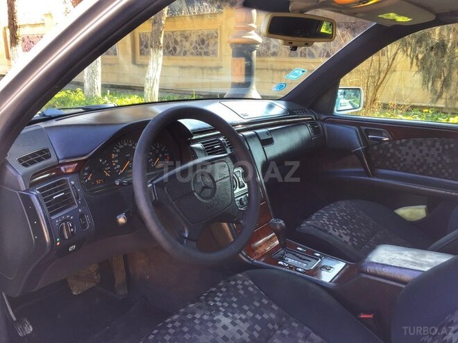 Mercedes E 230 1996, 410,000 km - 2.3 l - Cəlilabad