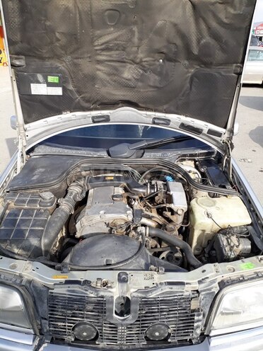 Mercedes C 220 1996, 352,000 km - 2.2 l - Bakı