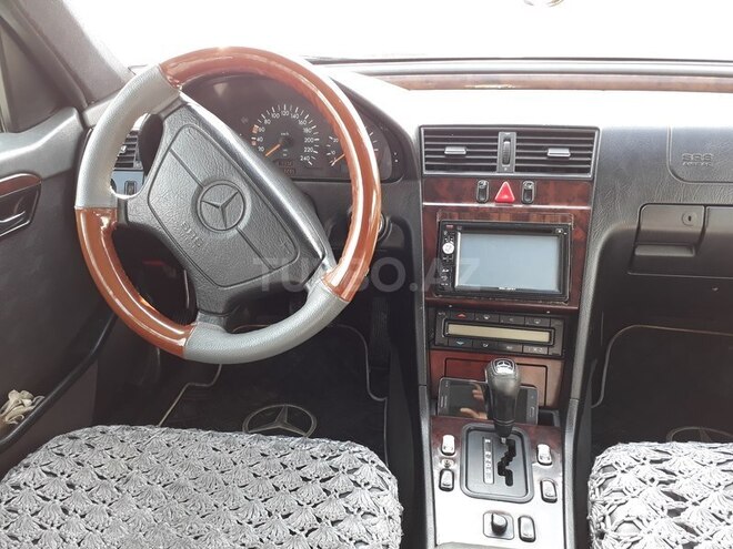 Mercedes C 220 1996, 352,000 km - 2.2 l - Bakı
