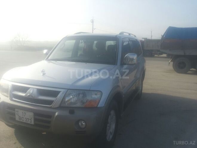 Mitsubishi Pajero 2004, 159,000 km - 3.0 l - Şabran