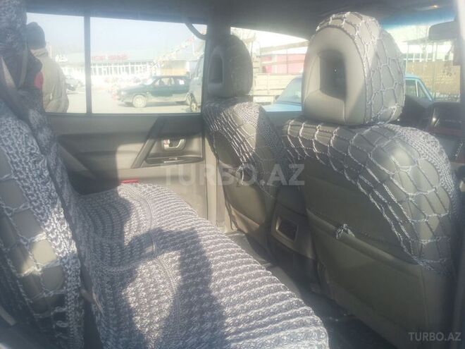 Mitsubishi Pajero 2004, 159,000 km - 3.0 l - Şabran