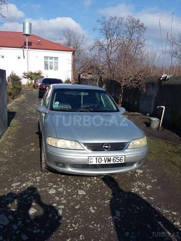 Opel Vectra 1999, 275,300 km - 1.8 l - Zaqatala