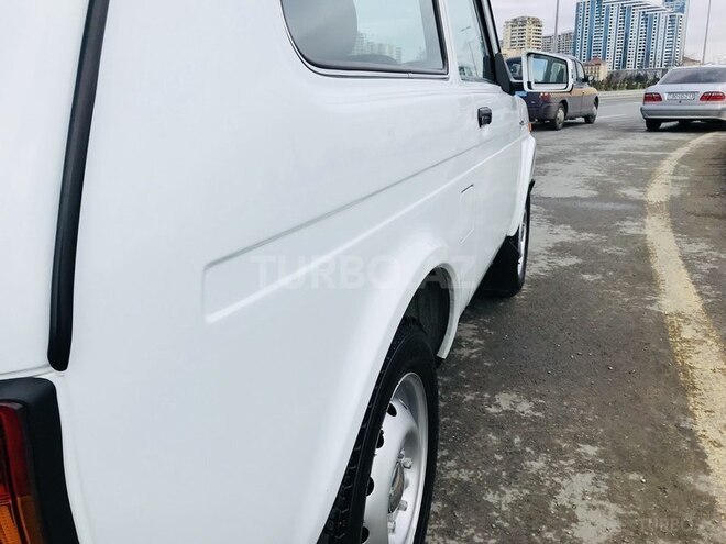 LADA (VAZ) Niva 2015, 25,000 km - 1.7 л - Bakı