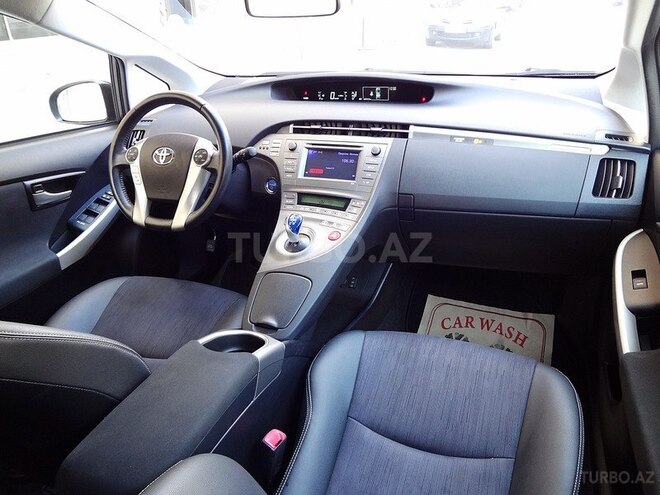 Toyota Prius 2013, 65,000 km - 1.8 l - Bakı