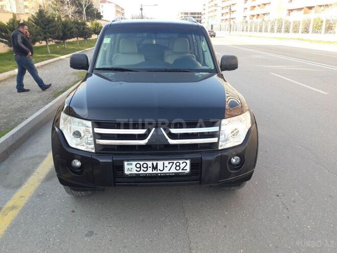 Mitsubishi Pajero 2008, 130,000 km - 3.0 л - Sumqayıt