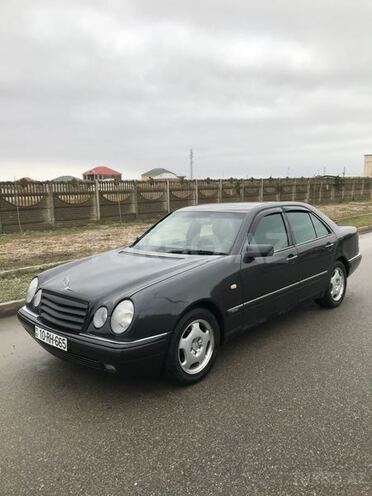 Mercedes E 230 1995, 250,000 km - 2.3 l - Sumqayıt