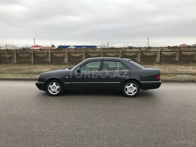 Mercedes E 230 1995, 250,000 km - 2.3 l - Sumqayıt