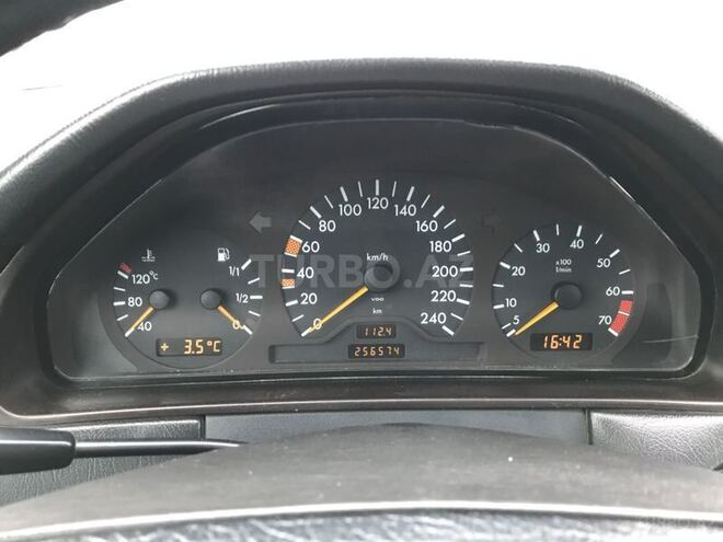 Mercedes E 230 1995, 250,000 km - 2.3 l - Sumqayıt