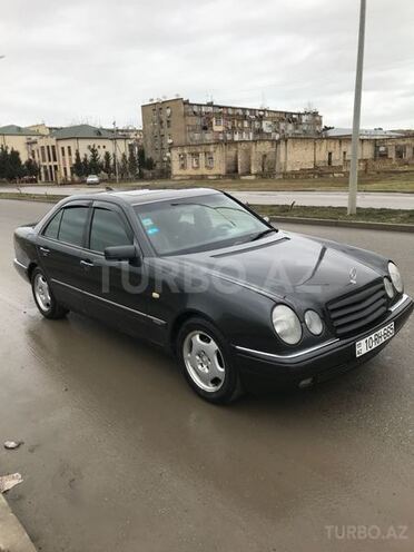 Mercedes E 230 1995, 250,000 km - 2.3 l - Sumqayıt