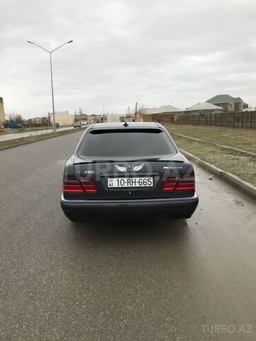 Mercedes E 230 1995, 250,000 km - 2.3 l - Sumqayıt