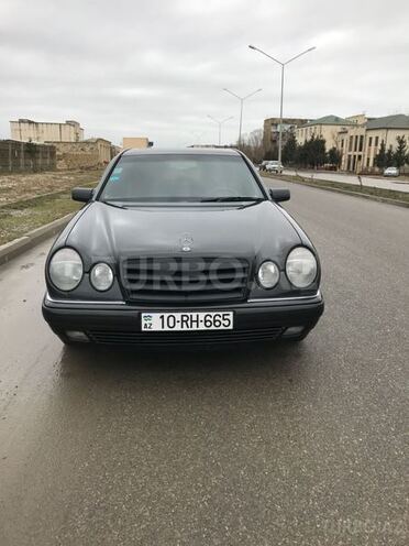 Mercedes E 230 1995, 250,000 km - 2.3 l - Sumqayıt