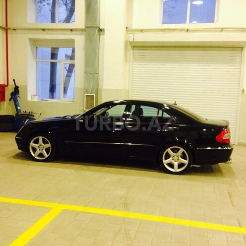 Mercedes E 320 2003, 152,000 km - 3.2 l - Bakı