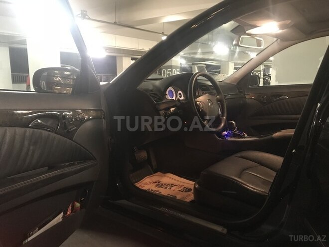 Mercedes E 320 2003, 152,000 km - 3.2 l - Bakı