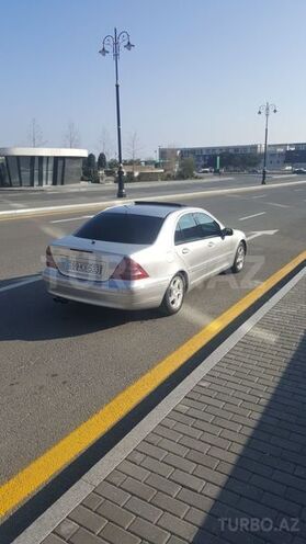 Mercedes C 320 2000, 387,000 km - 3.2 l - Bakı