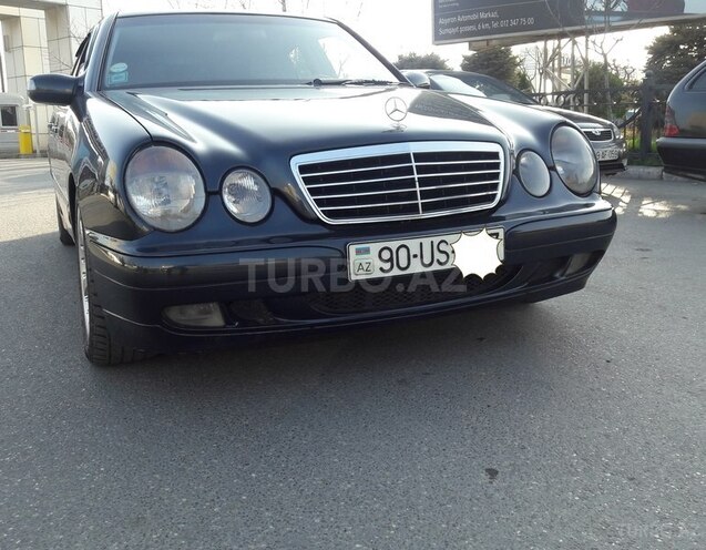 Mercedes E 220 2000, 272,000 km - 2.2 l - Bakı