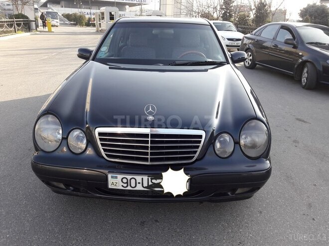 Mercedes E 220 2000, 272,000 km - 2.2 l - Bakı