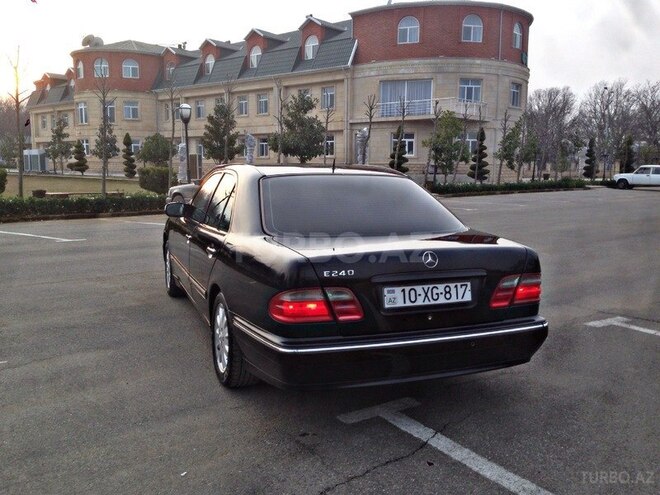 Mercedes E 240 2001, 243,000 km - 2.6 l - Bakı