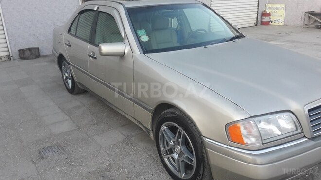 Mercedes  1997, 297,000 km - 2.3 л - Bakı