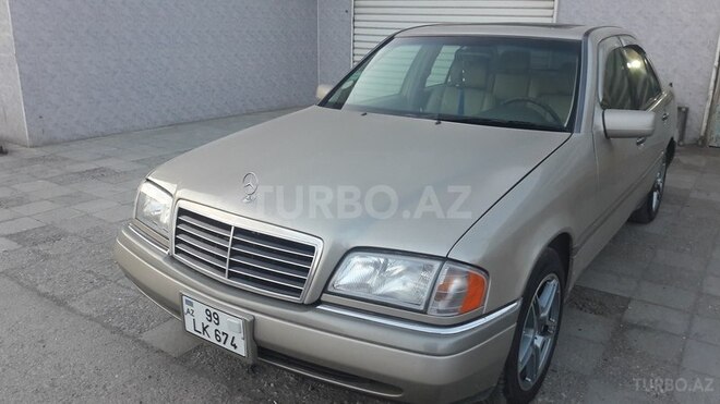 Mercedes  1997, 297,000 km - 2.3 л - Bakı