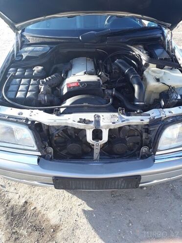 Mercedes C 230 1999, 240,000 km - 2.3 л - Bakı