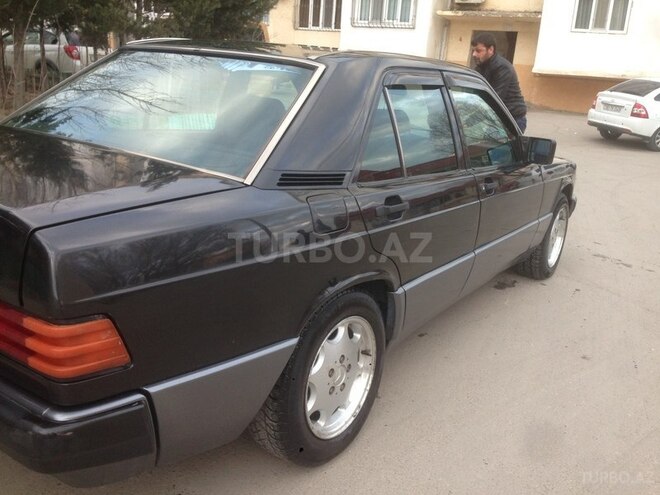 Mercedes 190 1992, 270,000 km - 2.0 l - Bakı