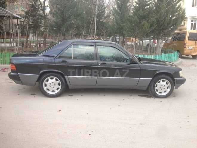 Mercedes 190 1992, 270,000 km - 2.0 l - Bakı