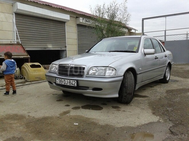 Mercedes C 180 1999, 197,000 km - 1.8 л - Sumqayıt