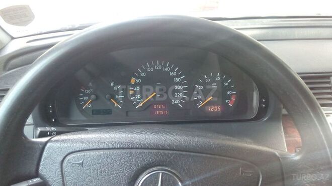 Mercedes C 180 1999, 197,000 km - 1.8 л - Sumqayıt
