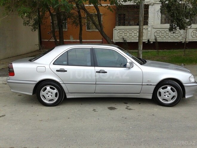 Mercedes C 180 1999, 197,000 km - 1.8 л - Sumqayıt