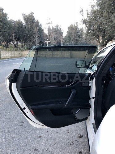 Maserati Quattroporte 2014, 28,000 km - 3.0 l - Bakı