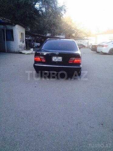 Mercedes E 320 2000, 283,000 km - 3.2 l - Bakı